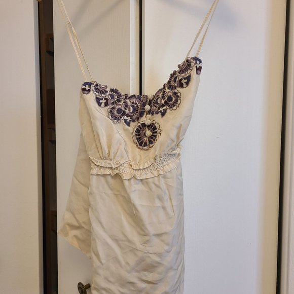 BCBG embroidered tank - Picture 5 of 6